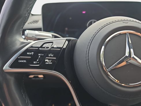 Certified 2023 Mercedes-Benz S 500 4MATIC image 17