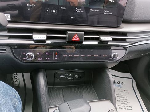 New 2026 Kia Sportage EX image 22