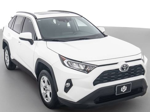 Used 2020 Toyota RAV4 XLE w/ Convenience Package AWD/4WD image 1