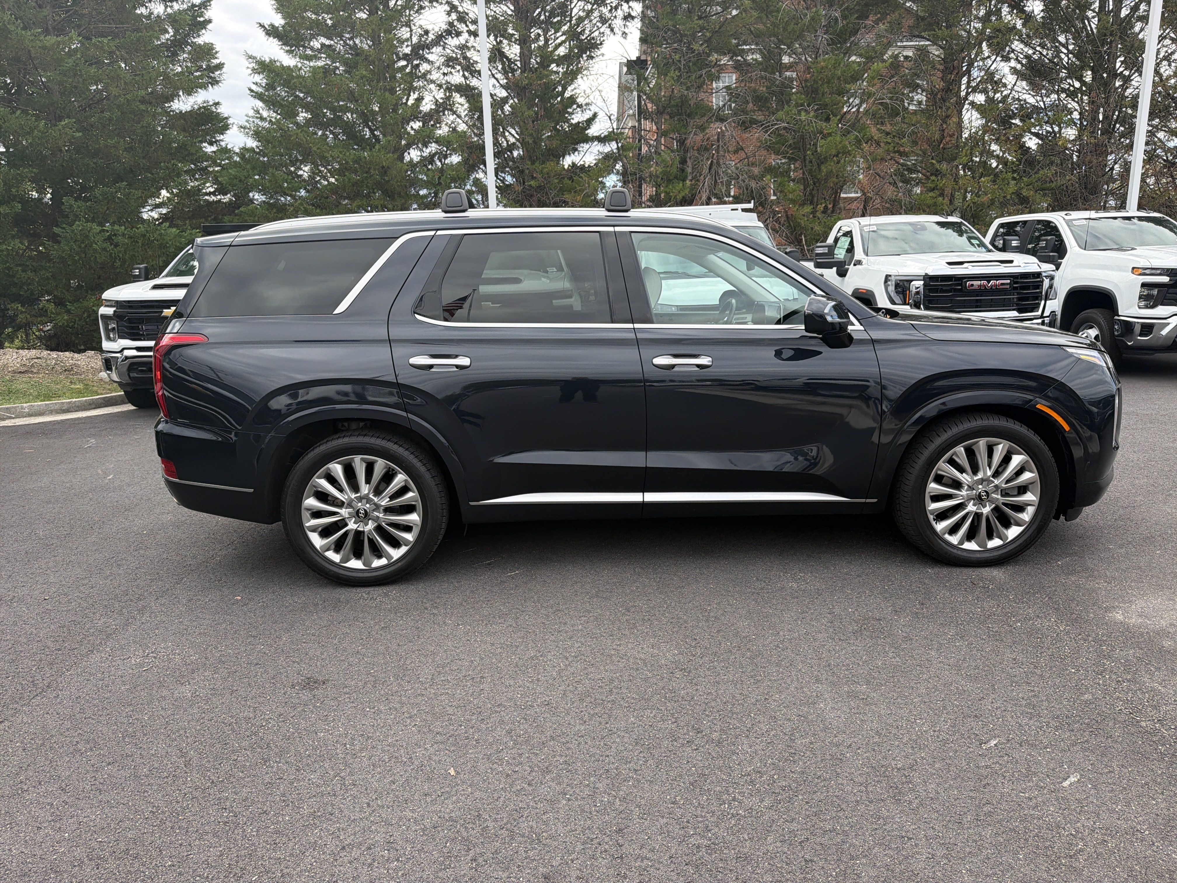 Used 2020 Hyundai Palisade Limited AWD/4WD image 11