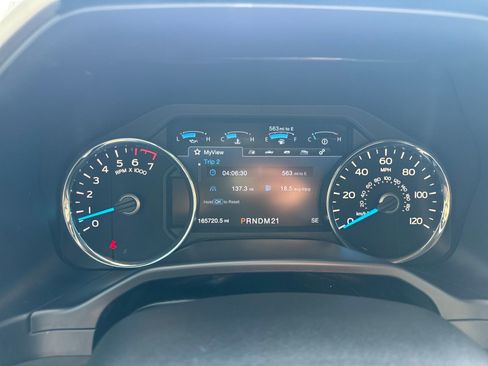 Used 2016 Ford F150 Lariat image 16