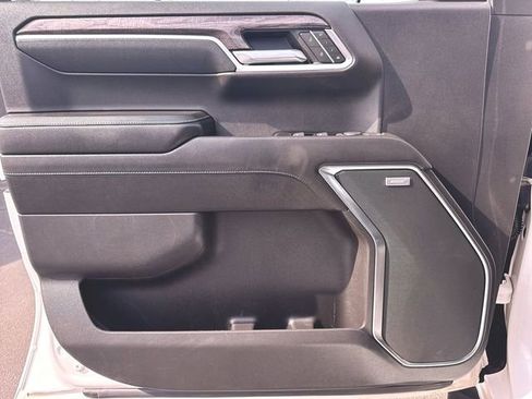 Used 2022 Chevrolet Silverado 1500 LTZ AWD/4WD image 21