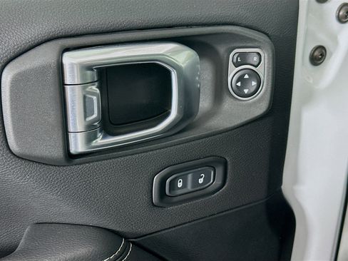 Used 2023 Jeep Wrangler Sahara w/ Cold Weather Group image 15