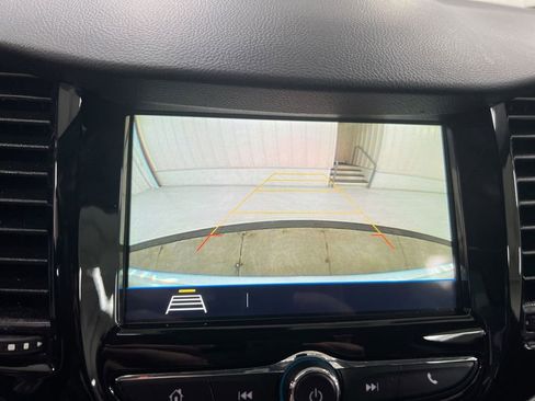 Used 2018 Chevrolet Trax LT w/ LT Convenience Package image 14