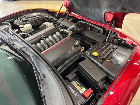 Used 2004 Chevrolet Corvette Convertible w/ Preferred Equipment Group image 65