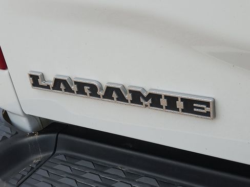 Used 2024 RAM 2500 Laramie w/ Safety Group AWD/4WD image 9