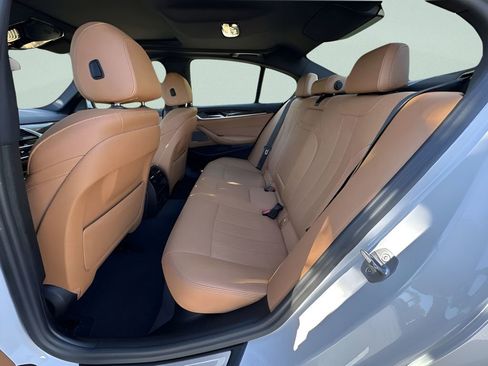 Used 2023 BMW 530i xDrive w/ Premium Package image 30