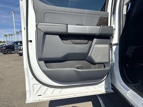 New 2025 Ford F350 Lariat w/ Lariat Ultimate Package image 22