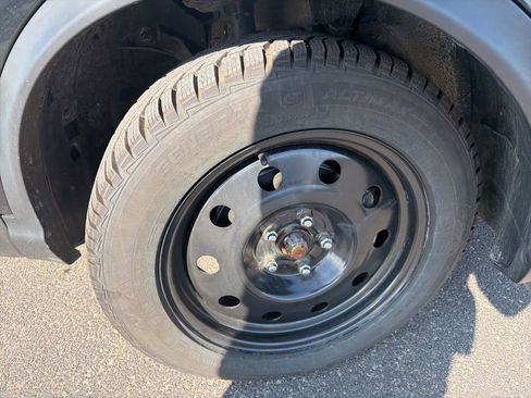 Used 2021 Nissan Rogue Sport S image 9