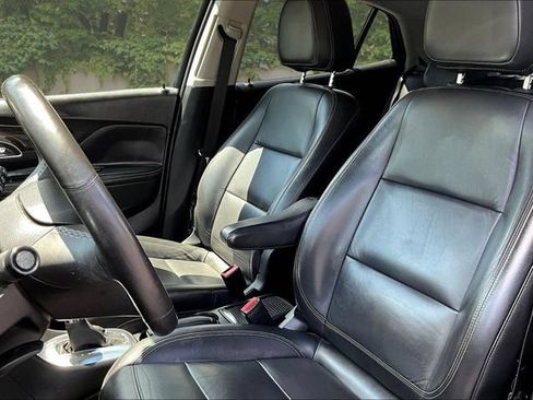 Used 2015 Buick Encore Leather FWD image 21