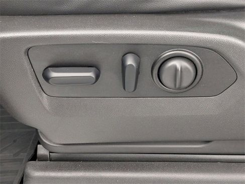 Used 2020 Chevrolet Silverado 1500 LT Trail Boss image 14