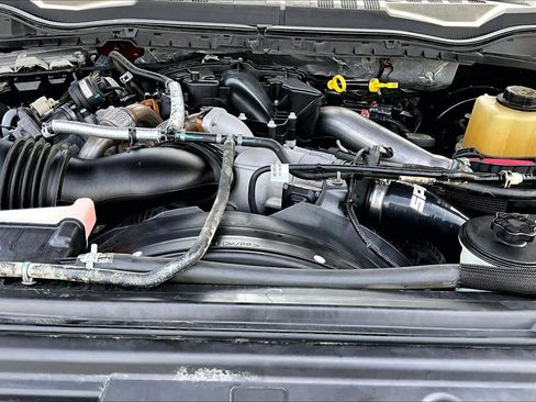Used 2017 Ford F350 Lariat w/ Lariat Ultimate Package AWD/4WD image 35