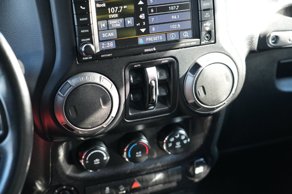 Used 2018 Jeep Wrangler Unlimited Sport AWD/4WD image 20
