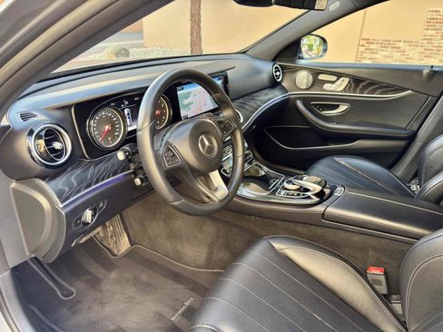 Used 2017 Mercedes-Benz E 400 4MATIC Wagon image 46