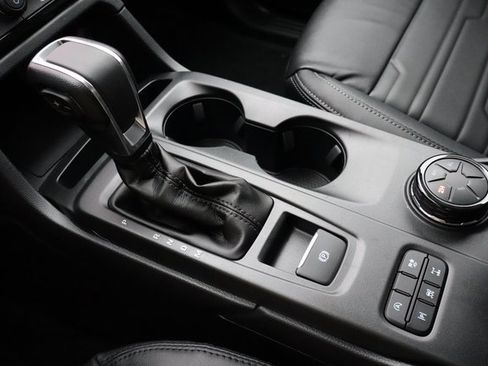 New 2025 Ford Ranger Lariat w/ Black Appearance Package image 11