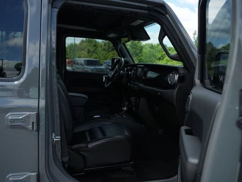 Used 2022 Jeep Wrangler Unlimited Rubicon w/ Trailer Tow Package AWD/4WD image 20