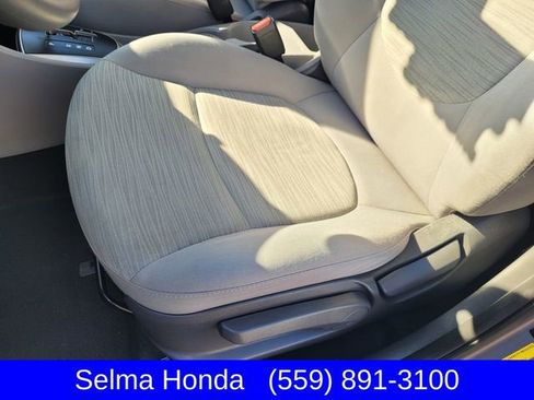 Used 2015 Hyundai Accent GLS image 10