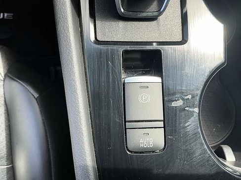 Certified 2023 Nissan Rogue SV w/ SV Premium B Package FWD image 20