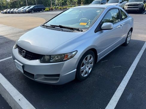 Used 2010 Honda Civic LX image 3