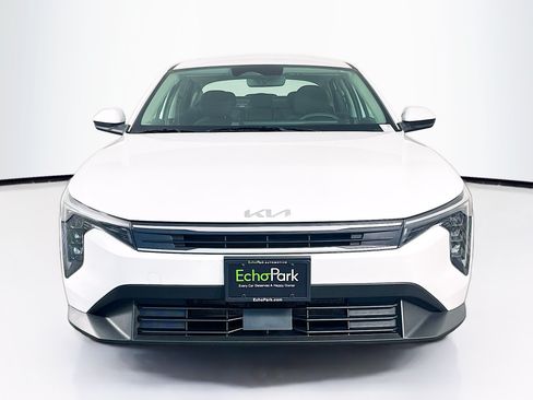 Used 2025 Kia K4 FWD image 2