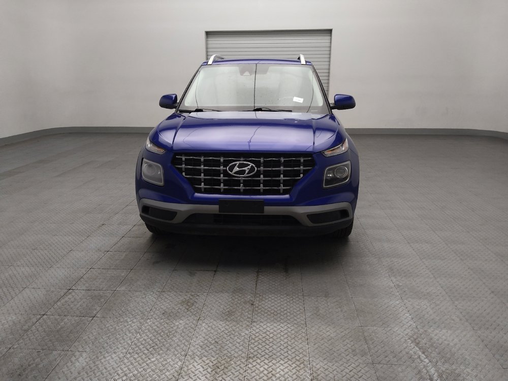 Used 2022 Hyundai Venue Limited FWD image 15
