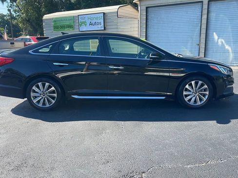 Used 2015 Hyundai Sonata SE w/ Option Group 09 FWD image 9