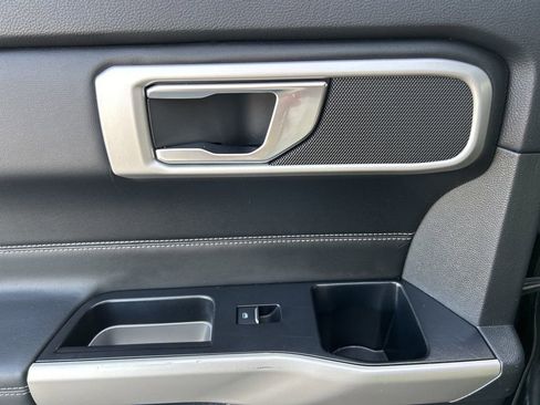 Used 2023 Ford Explorer XLT w/ Equipment Group 202A image 37