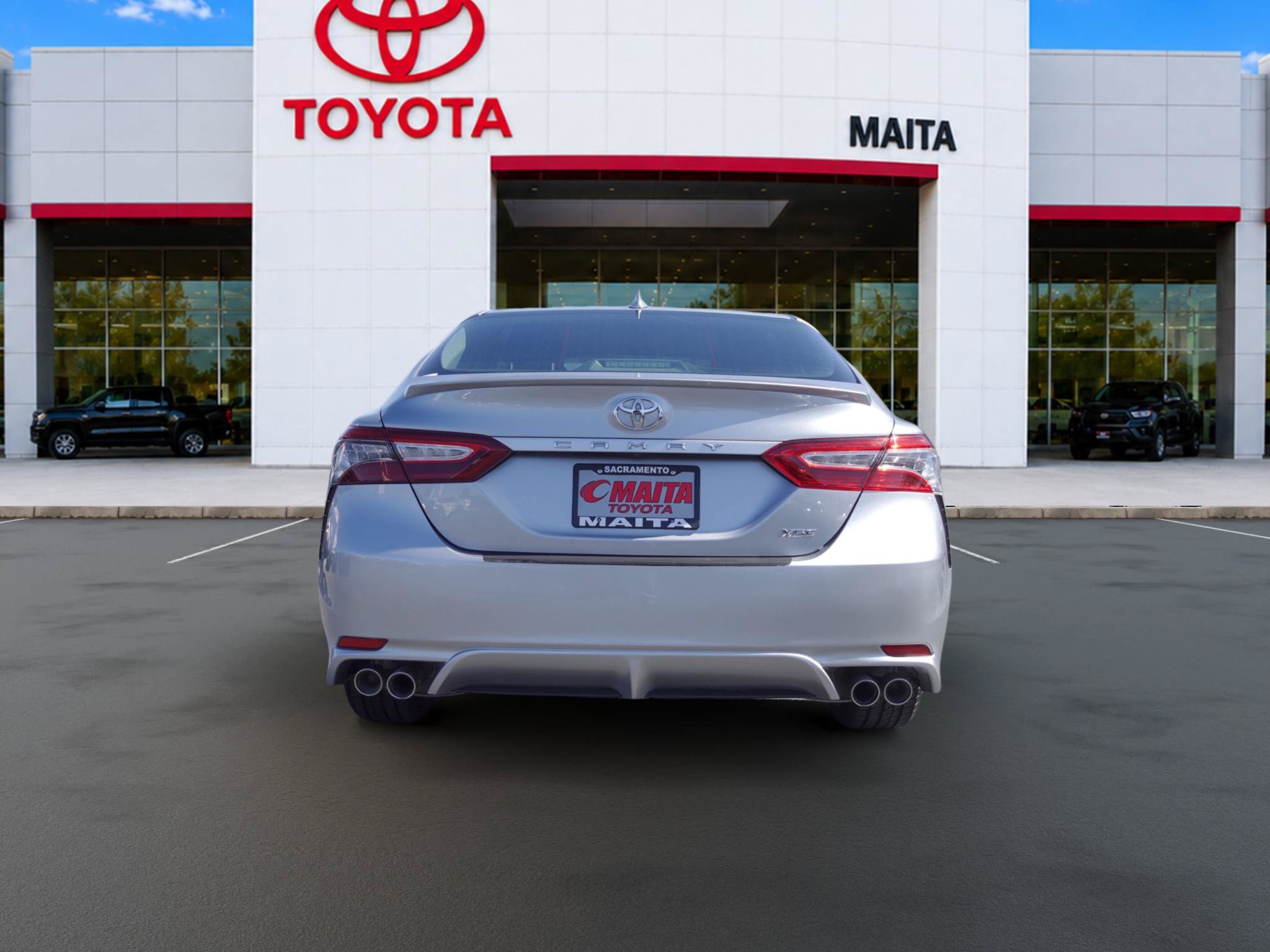 Used 2020 Toyota Camry XSE FWD image 4