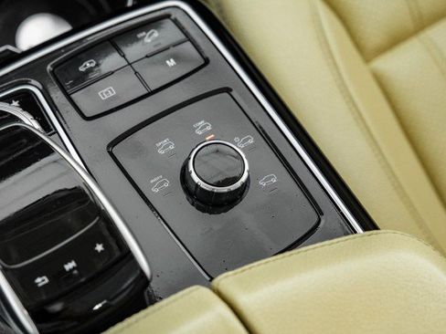 Used 2018 Mercedes-Benz GLS 450 4MATIC image 26