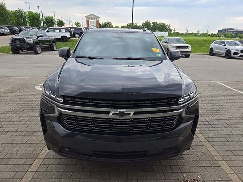 Used 2021 Chevrolet Tahoe RST w/ Luxury Package AWD/4WD image 2