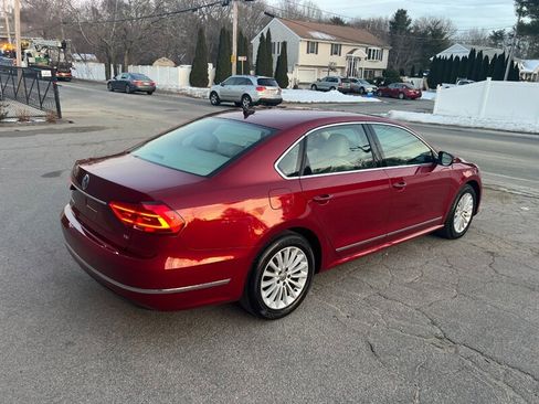 Used 2016 Volkswagen Passat 1.8T SE w/ Lighting Package (P06) image 5