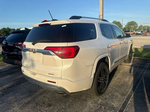 Used 2018 GMC Acadia Denali w/ Technology Package AWD/4WD image 2