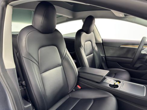 Used 2022 Tesla Model 3 Long Range image 38