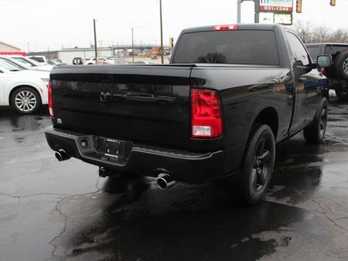 Used 2018 RAM 1500 Express w/ Black Ram 1500 Express Group image 9
