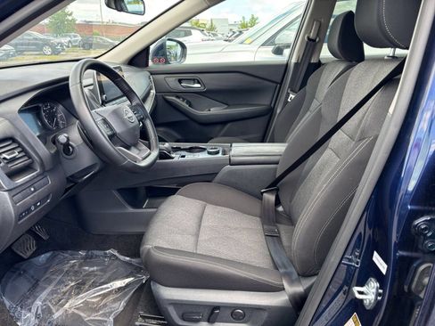 Used 2025 Nissan Rogue SV AWD/4WD image 21