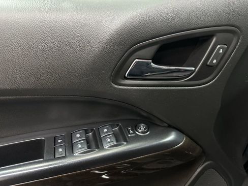 Used 2020 GMC Canyon SLE w/ Elevation Edition image 18