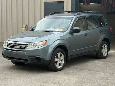 Used 2010 Subaru Forester 2.5X AWD/4WD image 3