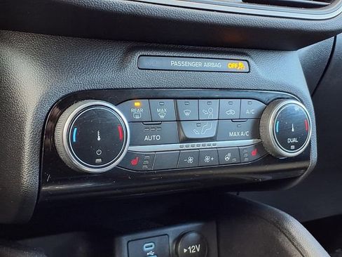 Used 2022 Ford Escape SE w/ Convenience Package image 13