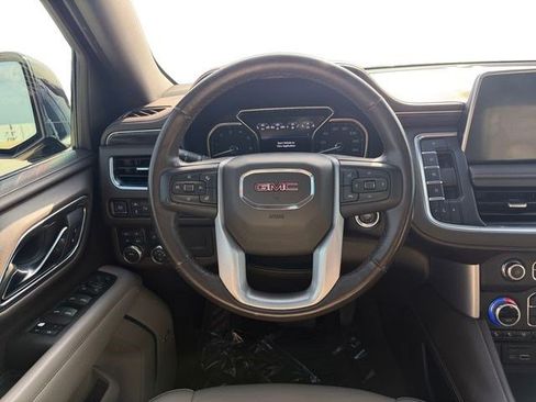 Used 2021 GMC Yukon SLT w/ SLT Premium Package AWD/4WD image 13