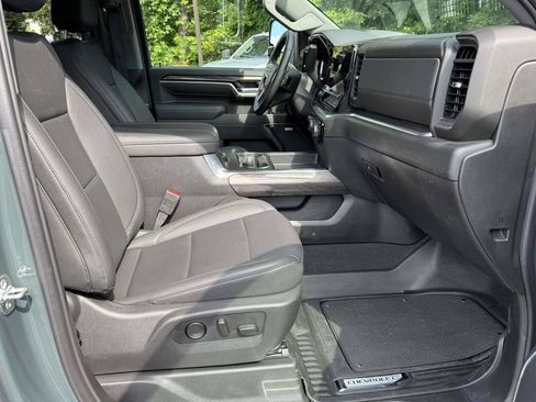Used 2025 Chevrolet Silverado 2500 LTZ w/ LTZ Plus Package AWD/4WD image 15