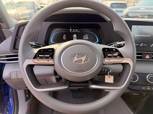 New 2026 Hyundai Elantra SE image 14