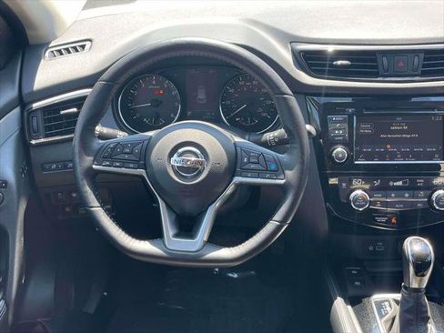 Used 2020 Nissan Rogue Sport SV w/ Technology Package AWD/4WD image 13