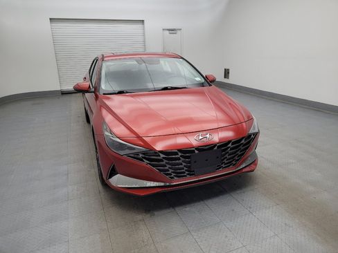 Used 2021 Hyundai Elantra Limited FWD image 14