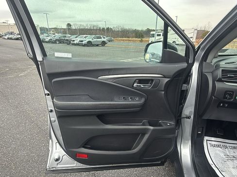 Used 2019 Honda Ridgeline Sport image 26