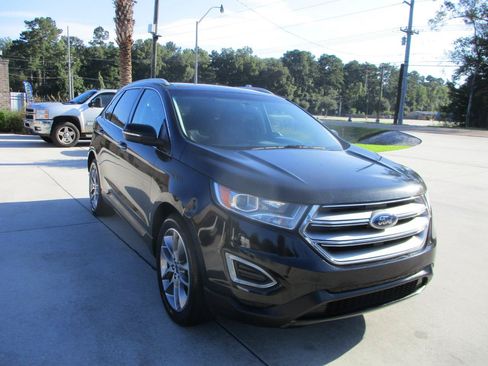 Used 2015 Ford Edge Titanium w/ Technology Package FWD image 24