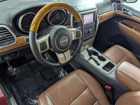 Used 2012 Jeep Grand Cherokee Overland image 12