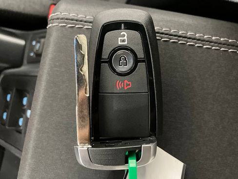 New 2025 Ford Bronco 4-Door image 31