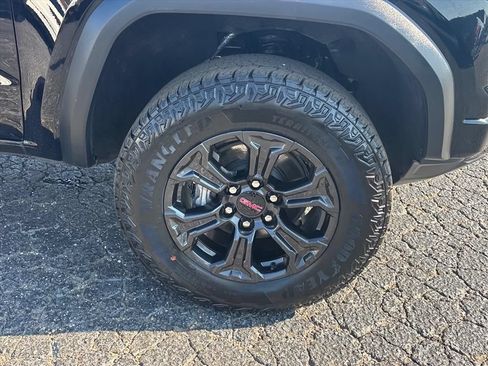 Used 2025 GMC Canyon Elevation w/ Convenience Package AWD/4WD image 10