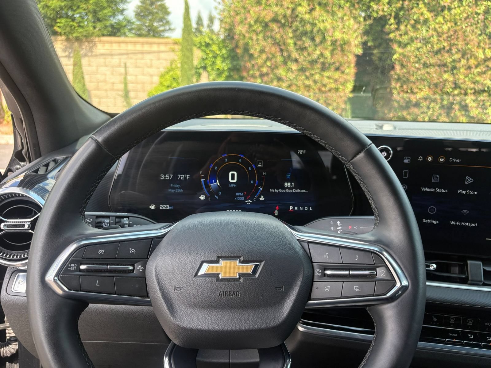 Used 2025 Chevrolet Equinox LT FWD image 28