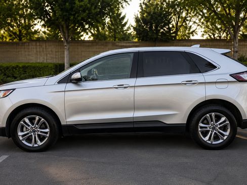 Used 2016 Ford Edge SEL w/ Equipment Group 201A FWD image 2